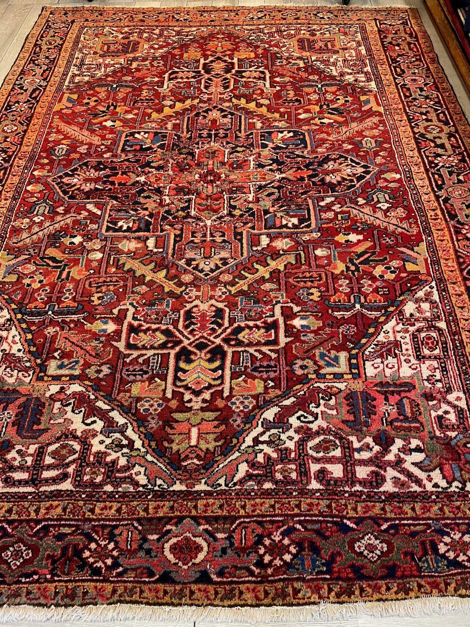 Antique Hand Knotted Wool Persian Heriz Rug 8x11 Ft