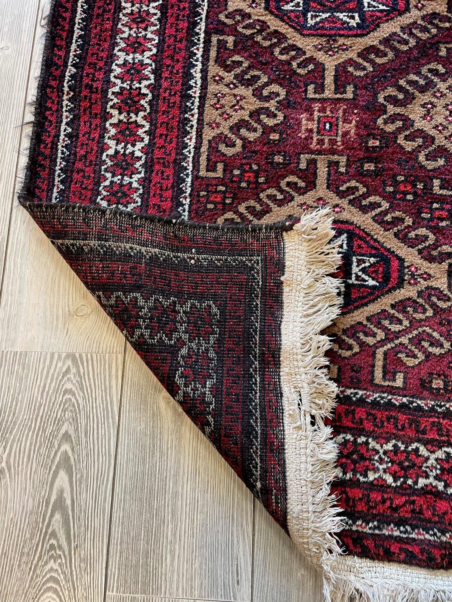 Antique Persian Handmade Baluch Rug 34''x48''