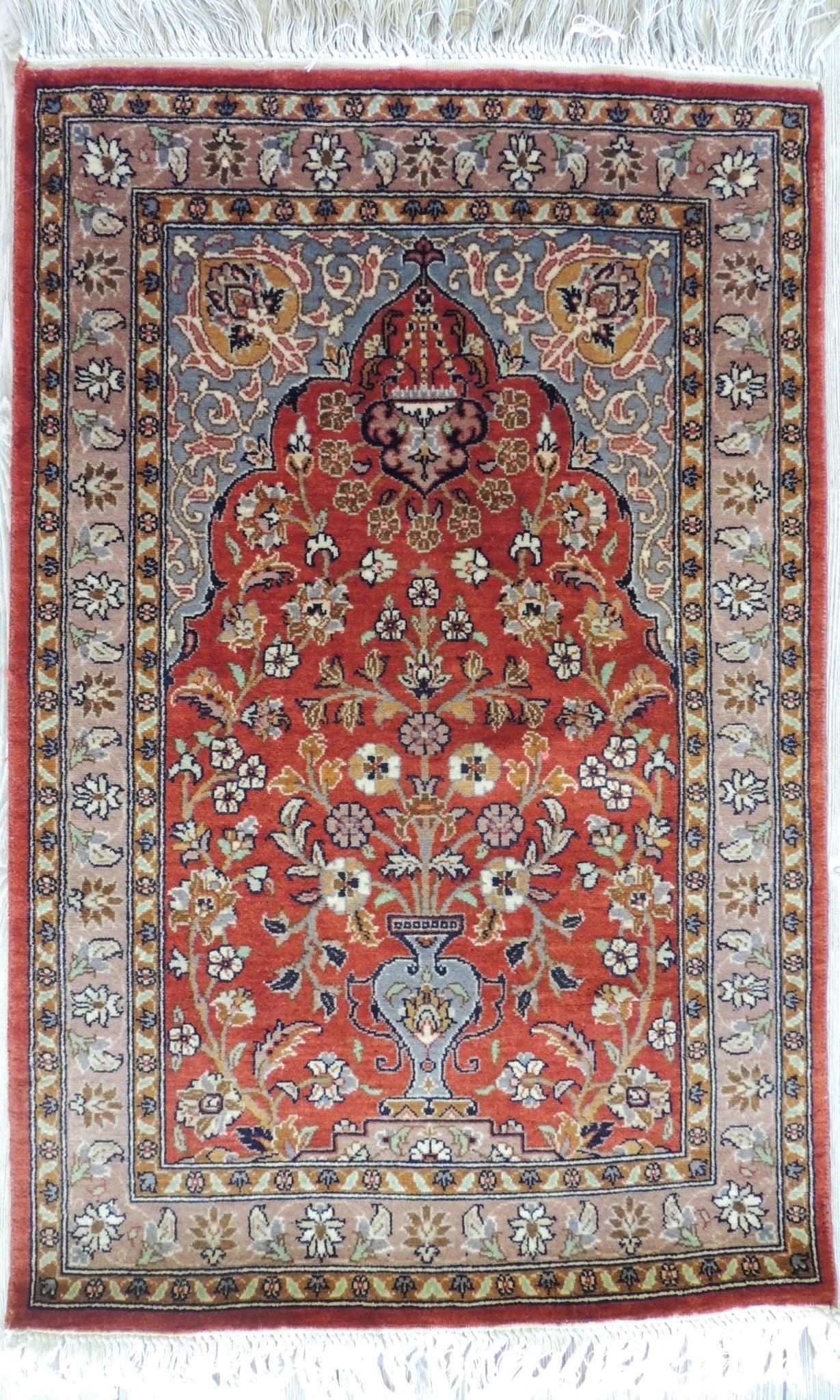 Exquisite Small Prayer Rug 2x3 Ft