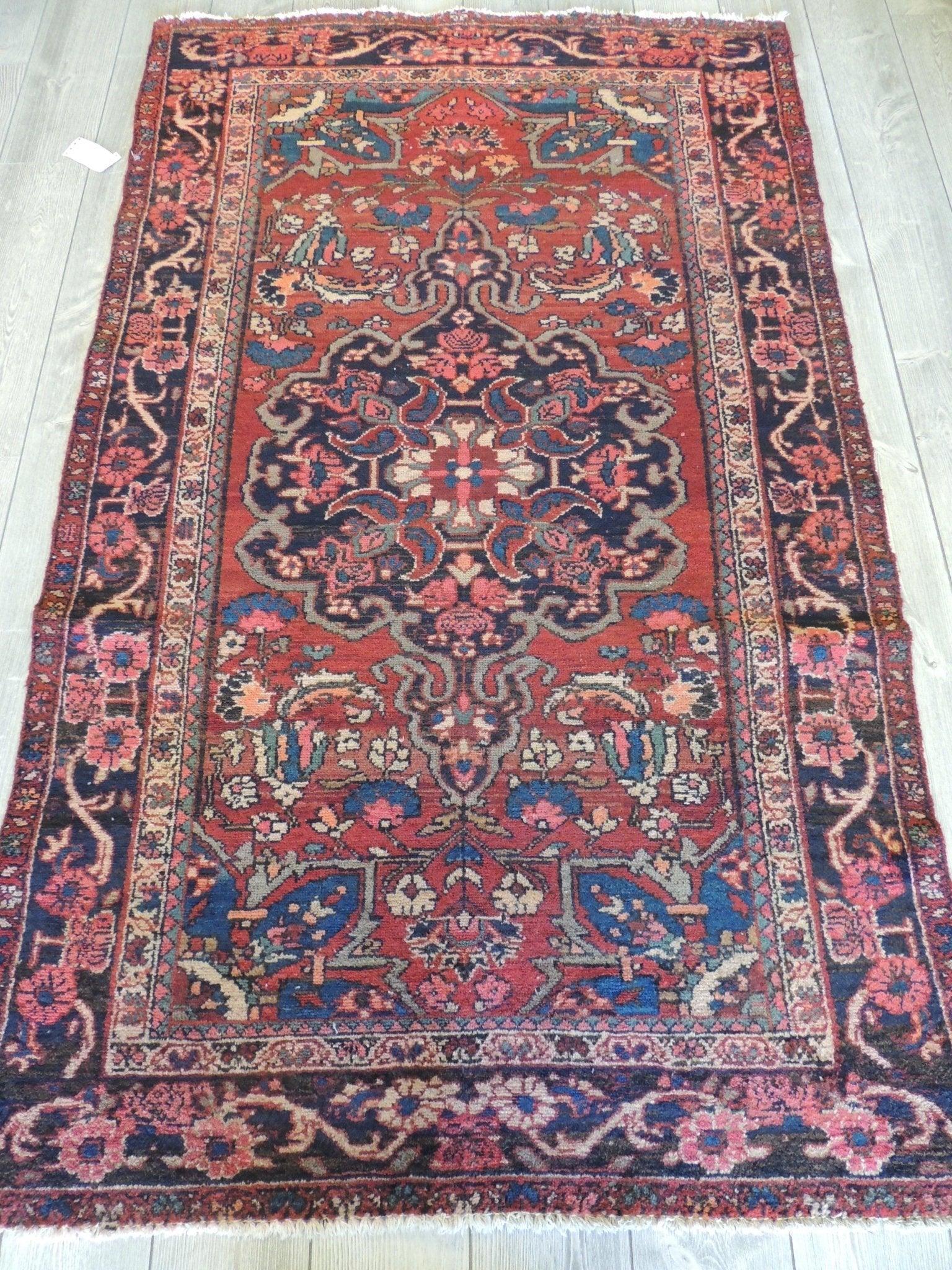 Exquisite Vintage Hand Knotted Persian Lillian Rug 7x4 Ft