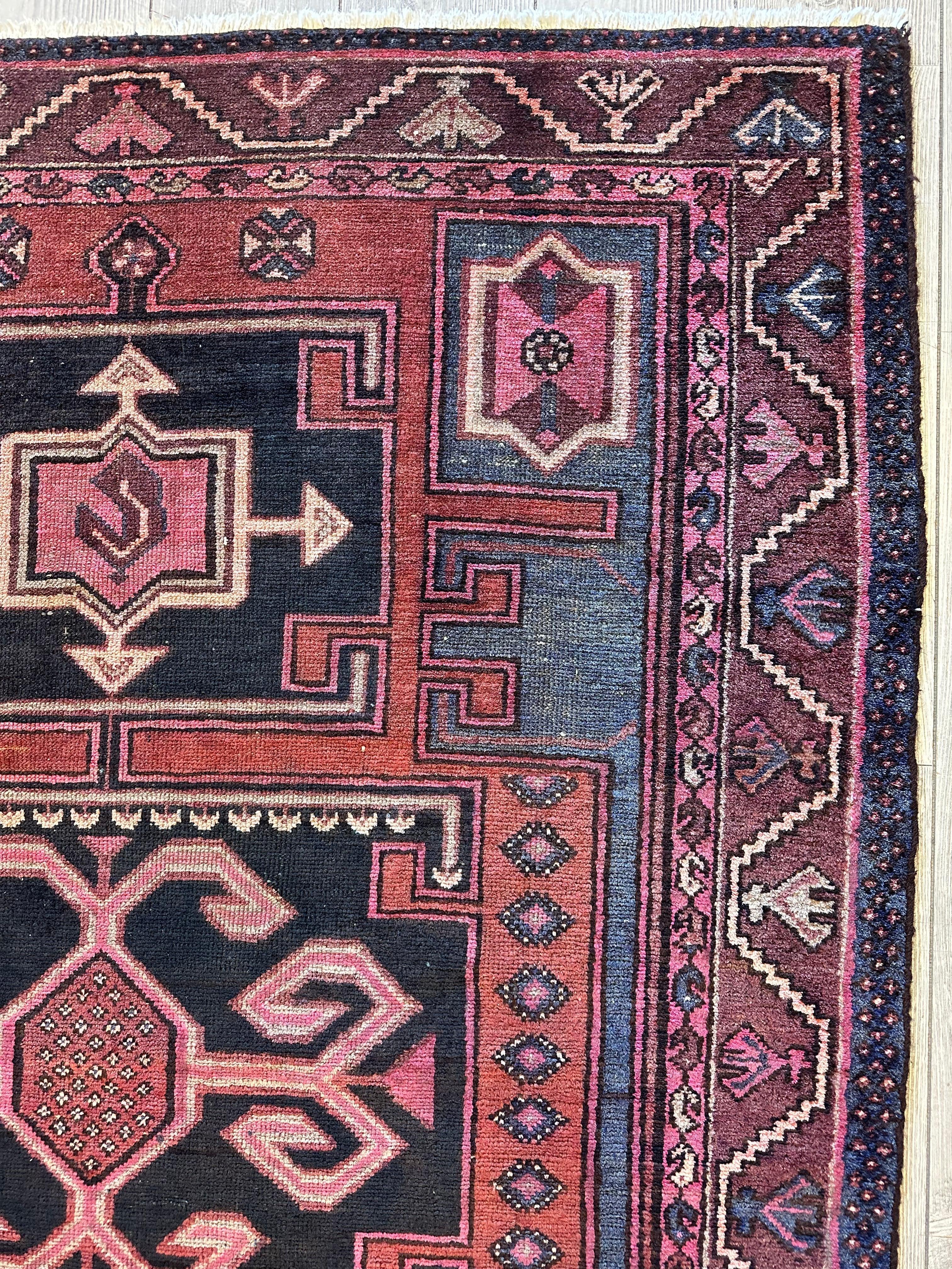 Fine Vintage Persian Hamadan Rug 4’5” x 6’1”