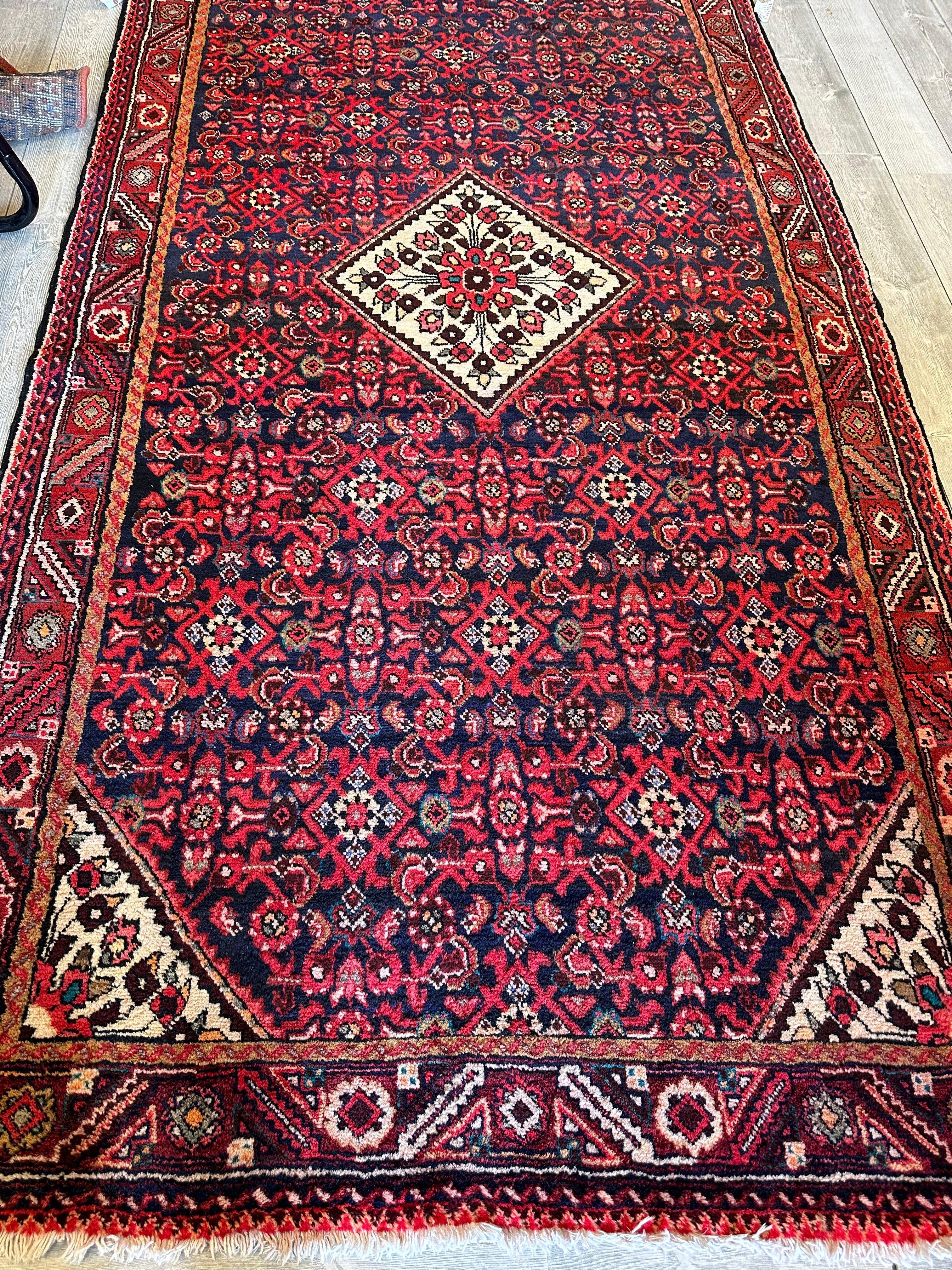 Fine Vintage Zagheh Persian Area Rug 10'4'' x 5'5''