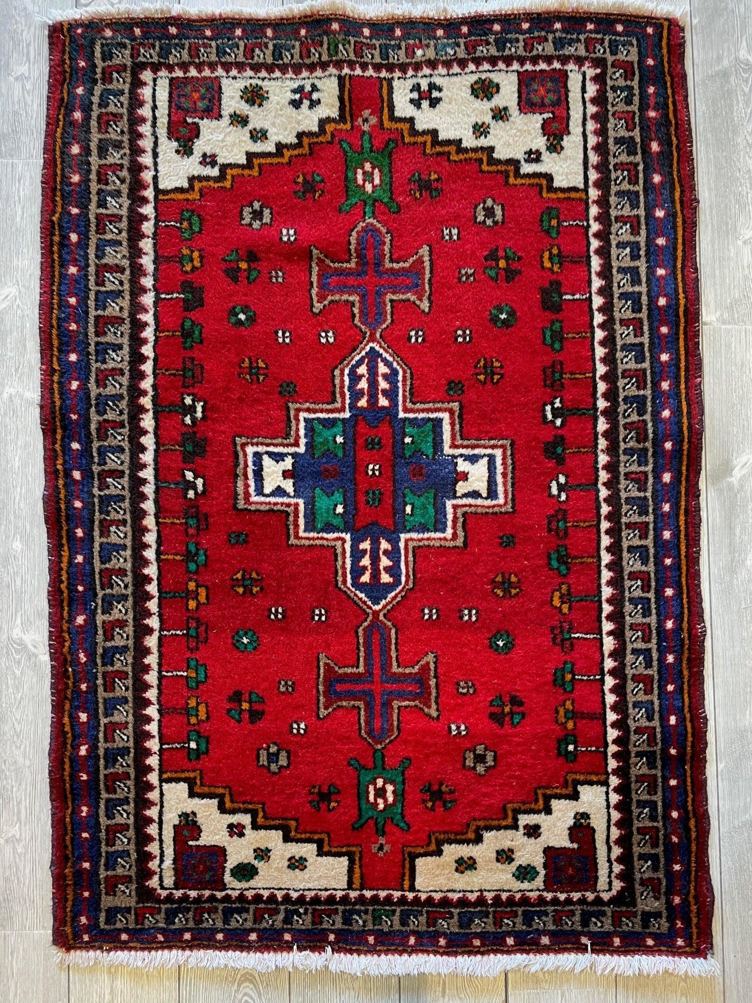Hamadan Persian Handmade Rug 3'7''x5'2''