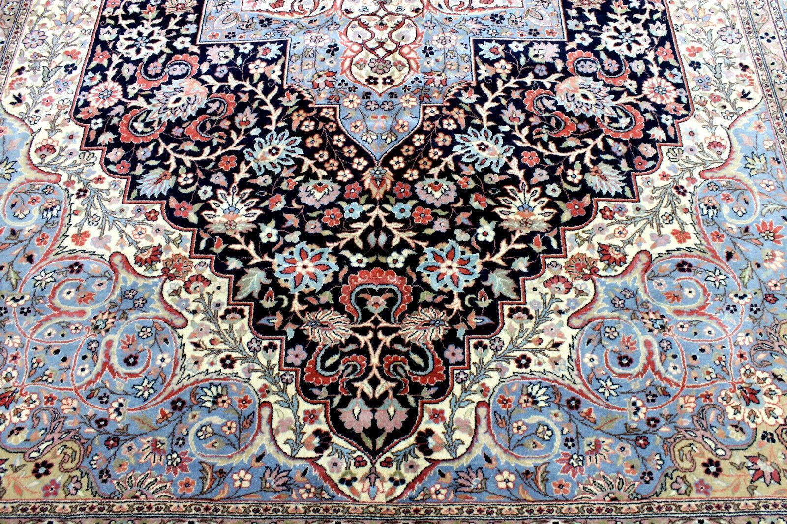 Mint Hand Knotted Persian Rug 9’X12’